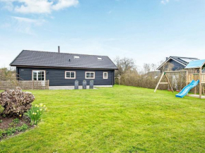 Отель Countryside Holiday Home in Jutland with Sauna  Сённербю